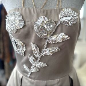 Fabulous Raoul Gray Satin Gown 👗